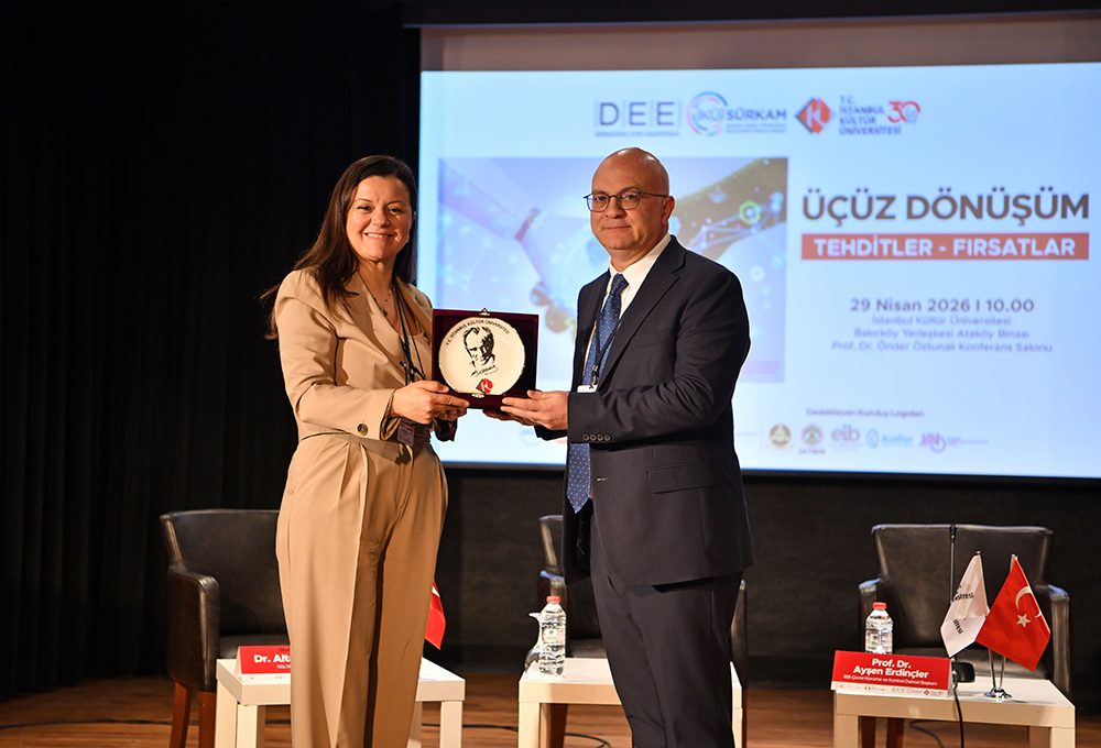 "Üçüz Dönüşüm Zirvesi"