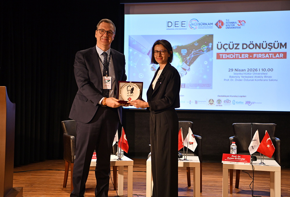 "Üçüz Dönüşüm Zirvesi"